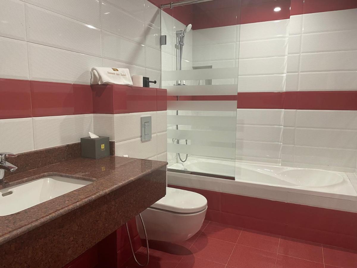 Season Inn Hotel_Al Hail Сиб Экстерьер фото